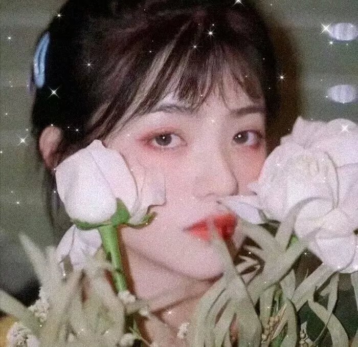秋霞
